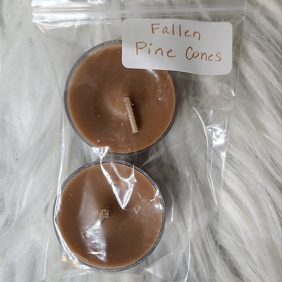 Tealight Candle Holder with PartyLite Tealights (12 assorted) - Picture 13 of 13